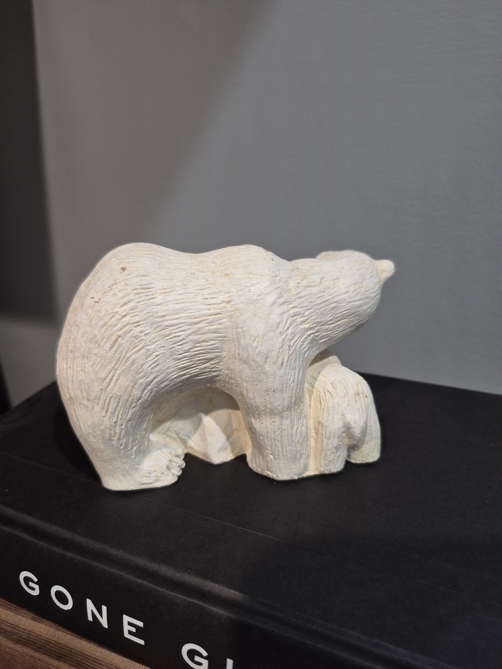 Polar Bear Family Heavy Resin Figurine - Picture 7 of 10